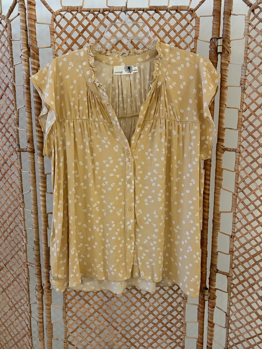 everleigh Women’s Yellow Floral Button-Front Blouse